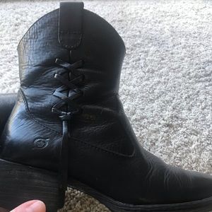 ❌SOLD❌ off Posh- Born Boots “Karin”